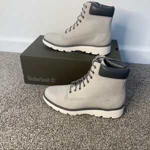 Keeley Field 6 inch boots NIB size 7.5- Womens Timberland